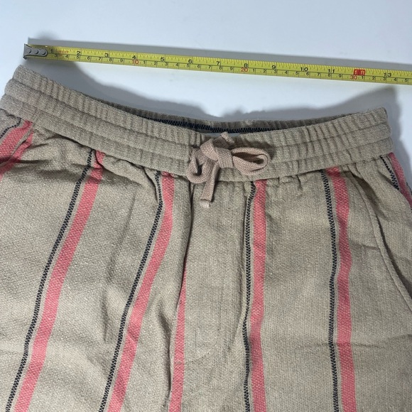 Casual Tan and Red Striped Shorts - Picture 3 of 6